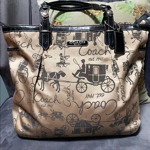 Coach Heritage Signature Tote